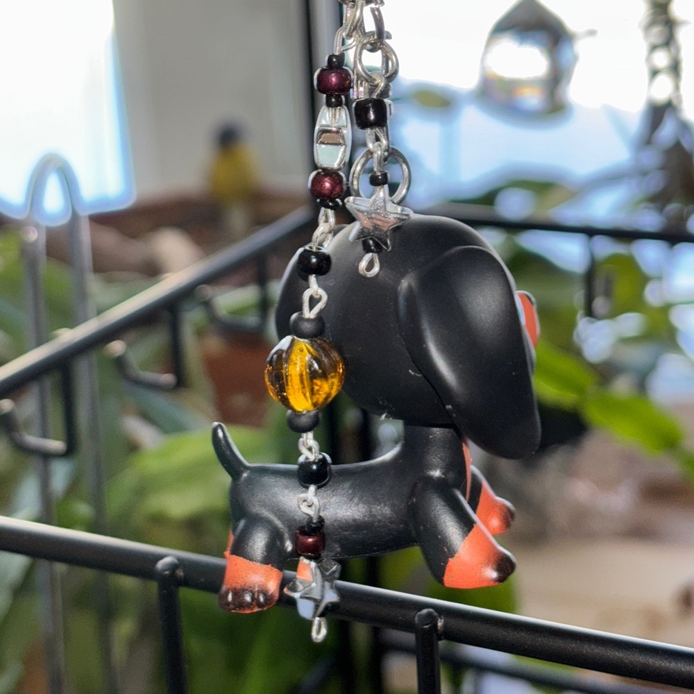 LPS Dachshund Bag Charm / Keychain - Picture 2 of 3